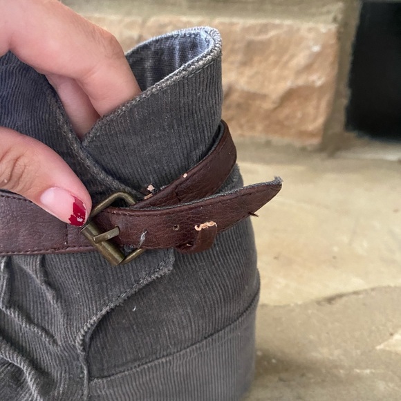 Aldo Pirnie Bootie in Grey Corduroy  Sz 9 - Picture 4 of 9